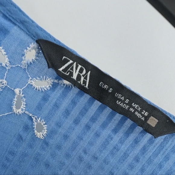 ZARA Eyelet Dress - Picture 3 of 6